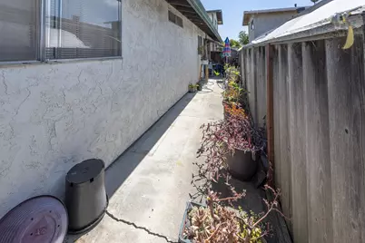103-105 Holm Rd, Watsonville, CA 95076 - Photo 6
