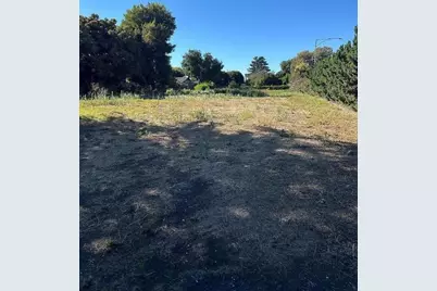 717 Donohoe St, East Palo Alto, CA 94303 - Photo 1