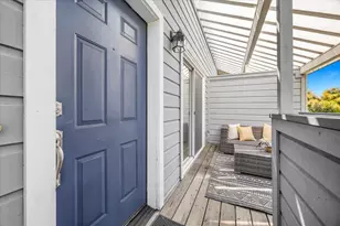 473 Cork Harbour Cir F, Redwood City, CA 94065 - Photo 2
