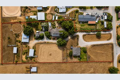 433 Mansfield Rd, Hollister, CA 95023 - Photo 2