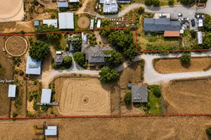 433 Mansfield Rd, Hollister, CA 95023 - Photo 2