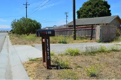 11610 Schoch Rd, Salinas, CA 93907 - Photo 2