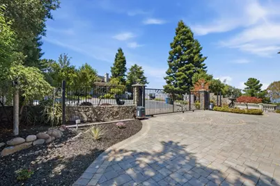 95 Southdown Ct, Hillsborough, CA 94010 - Photo 6