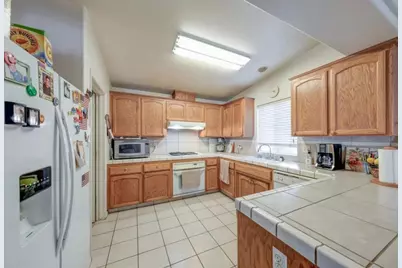 3429 Baron St, Madera, CA 93637 - Photo 10
