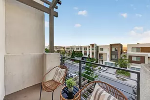 3077 Valley Of Hearts Delight Pl 6, San Jose, CA 95136 - Photo 12