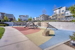 3077 Valley Of Hearts Delight Pl 6, San Jose, CA 95136 - Photo 28