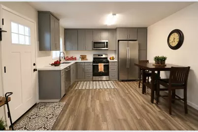 316 Locust Ave, Hollister, CA 95023 - Photo 4