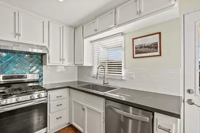 37 Portola Ave, Monterey, CA 93940 - Photo 8
