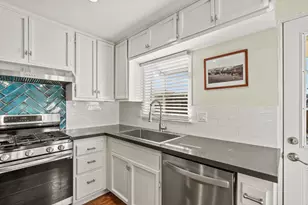 37 Portola Ave, Monterey, CA 93940 - Photo 8