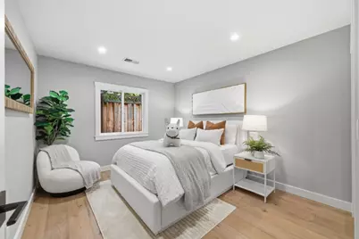735 Coastland Dr, Palo Alto, CA 94303 - Photo 28