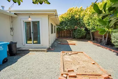 2539 Holland St, San Mateo, CA 94403 - Photo 22