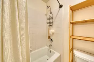 1056 Padre Dr 5, Salinas, CA 93901 - Photo 20