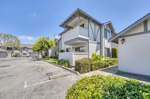 1056 Padre Dr 5, Salinas, CA 93901 - Photo 2