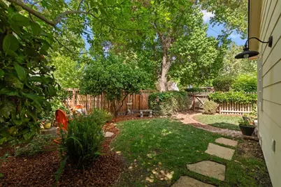 1198 Britton Ave, San Jose, CA 95125 - Photo 48