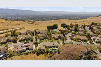 5600 Country Club Pkwy, San Jose, CA 95138 - Photo 72