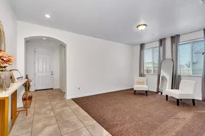 1964 Gus Villalta Dr, Los Banos, CA 93635 - Photo 6