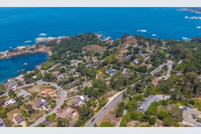 18 Yankee Point Dr, Carmel, CA 93923 - Photo 10