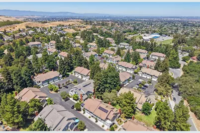 2843 Buena Knoll Ct, San Jose, CA 95121 - Photo 48