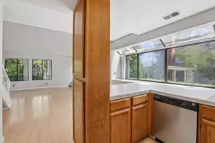 2843 Buena Knoll Ct, San Jose, CA 95121 - Photo 16