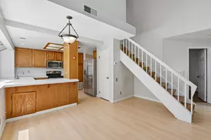 2843 Buena Knoll Ct, San Jose, CA 95121 - Photo 10