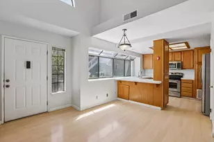 2843 Buena Knoll Ct, San Jose, CA 95121 - Photo 12