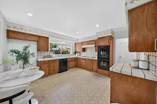 382 Clarence Ave, Sunnyvale, CA 94086 - Photo 16