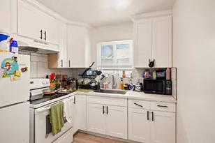 557 Hampshire Ave, Redwood City, CA 94063 - Photo 6