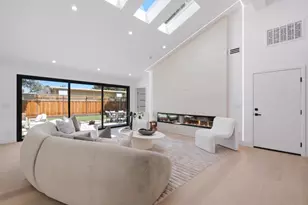 1389 Chelsea Dr, Los Altos, CA 94024 - Photo 12