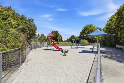 1067 Fulton Ave, Sunnyvale, CA 94089 - Photo 30