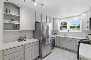 1067 Fulton Ave, Sunnyvale, CA 94089 - Photo 12