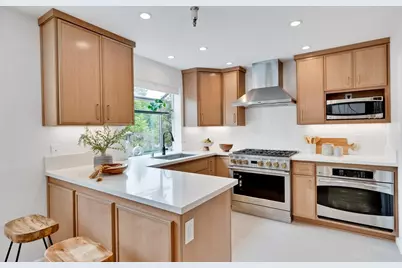 363 N Rengstorff Ave 4, Mountain View, CA 94043 - Photo 16