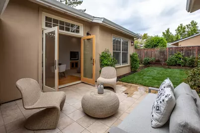 2121 Creeden Way, Mountain View, CA 94040 - Photo 24