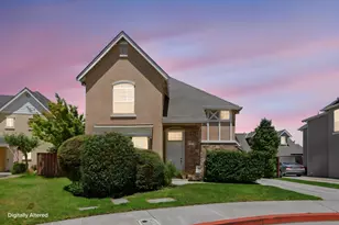45 Canterbury Pl, Gilroy, CA 95020 - Photo 2