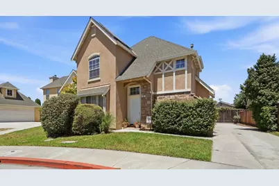 45 Canterbury Pl, Gilroy, CA 95020 - Photo 4