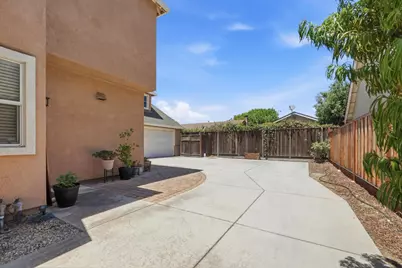 45 Canterbury Pl, Gilroy, CA 95020 - Photo 34