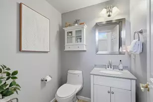 45 Canterbury Pl, Gilroy, CA 95020 - Photo 16