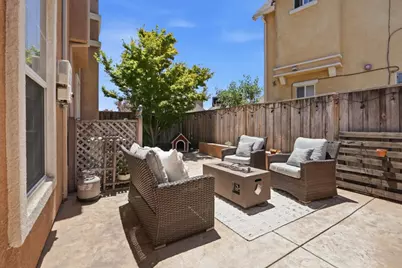 45 Canterbury Pl, Gilroy, CA 95020 - Photo 30