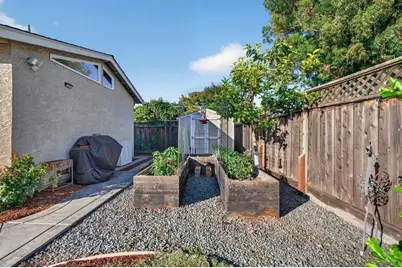 455 Preston Dr, Mountain View, CA 94040 - Photo 44