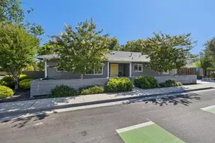 3131 Alameda de las Pulgas, Menlo Park, CA 94025 - Photo 2
