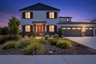 1225 Autumn Breeze Dr, Dixon, CA 95620 - Photo 2