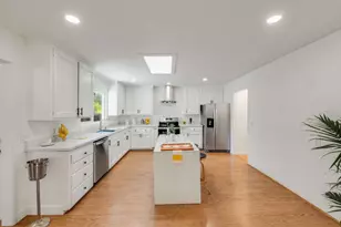 2139 Alameda de las Pulgas, Redwood City, CA 94061 - Photo 8