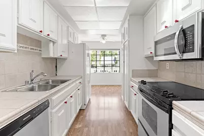 5347 Cribari Dell, San Jose, CA 95135 - Photo 8