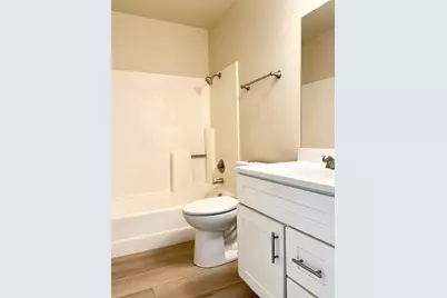 2001 Newport Dr, Pittsburg, CA 94565 - Photo 26