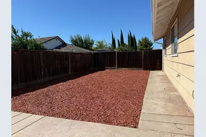 2001 Newport Dr, Pittsburg, CA 94565 - Photo 32