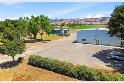 3065 Pacheco Pass Hwy, Gilroy, CA 95020 - Photo 1