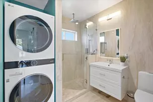 320 Center St, Redwood City, CA 94061 - Photo 46