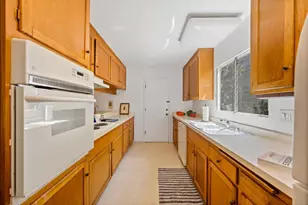 7864 Belknap Dr, Cupertino, CA 95014 - Photo 2