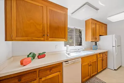 7864 Belknap Dr, Cupertino, CA 95014 - Photo 16