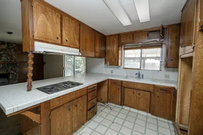 3217 Napier Dr, Modesto, CA 95350 - Photo 2