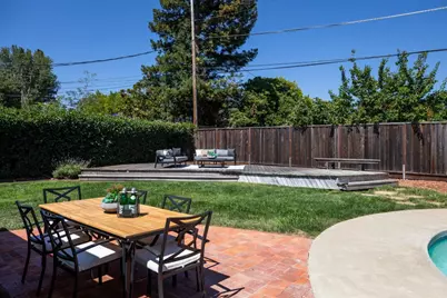 841 Carnation Ct, Los Altos, CA 94024 - Photo 28
